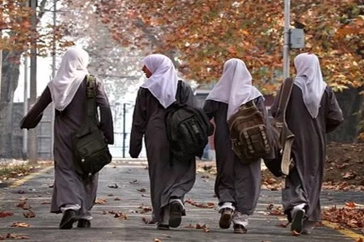 Siswa Muslim Memakai Hijab Masih 'Pemandangan Jamak dan Diperdebatkan' di India