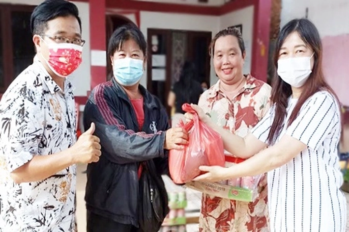 Sambut Imlek 2571, Persamuan Umat Buddha Bakti Sosial Bagi-bagi Sembako
