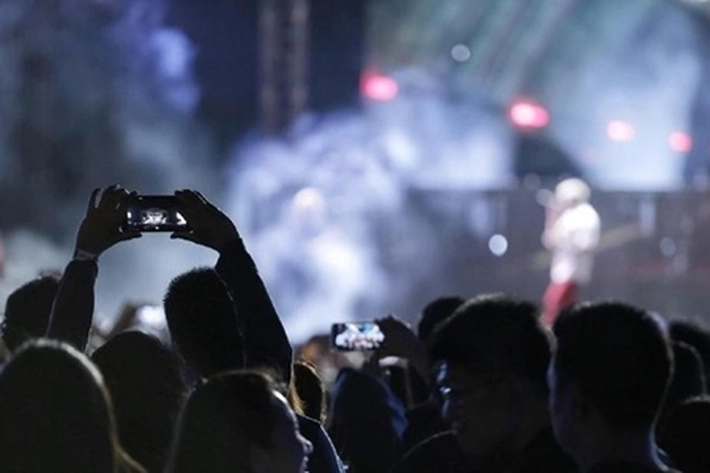 Sebaran Kasus Covid-19 Naik, Satgas Izinkan Konser di Dua Tempat Hiburan Malam