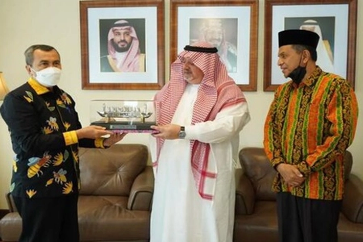 Gubernur Syamsuar Temui Dubes Arab Saudi, 'Kunjungan Balasan Segera Dilakukan Bersama Investor'