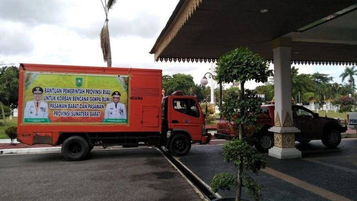 Pemprov Riau Kirim Bantuan Logistik untuk Gempa Bumi Pasaman dan Pasaman Barat