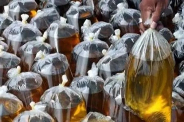 Ritel Modern Berlakukan Harga Minyak Goreng Rp25 Ribu, 'Riau Dijatahi 2 Ribu Ton Per Minggu'