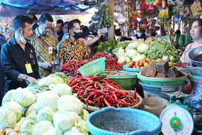 Mentan SYL Sidak Pasar di H-1 Ramadhan, 'untuk Pastikan Stok dan Harga Pangan Stabil'