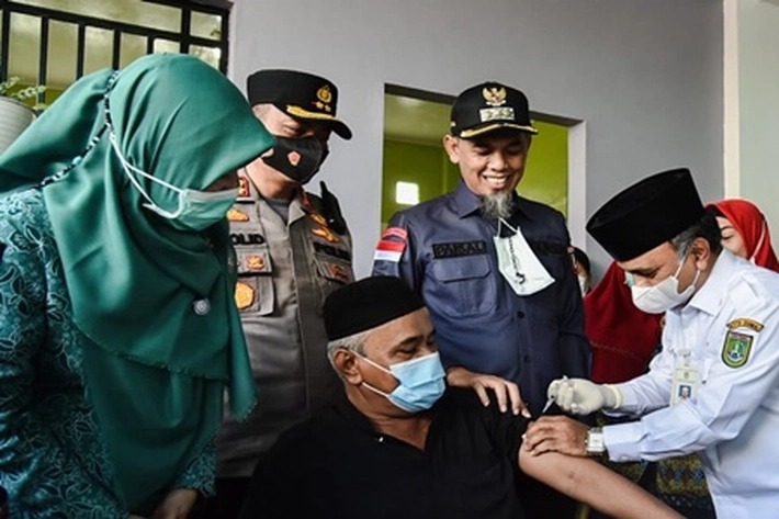 Puluhan Ribu Warga Dumai Terima Vaksin Dosis Ketiga
