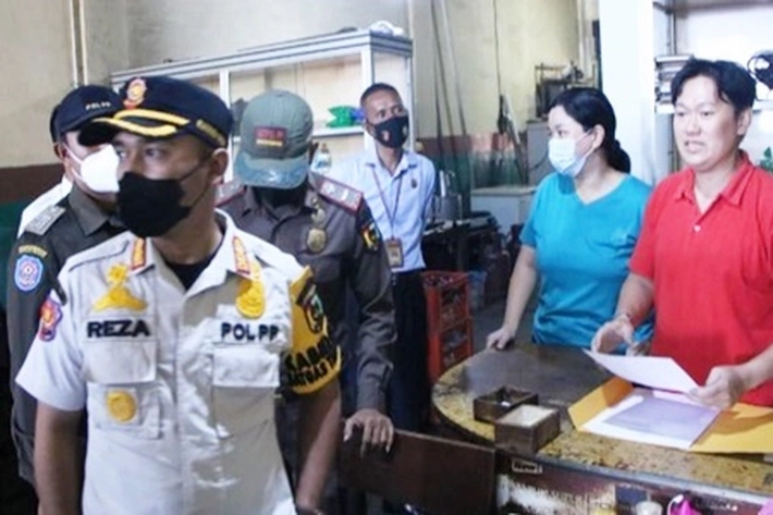 Satpol PP Pekanbaru Bubarkan Kedai Kopi-Rumah Makan Buka Saat Puasa Ramadhan