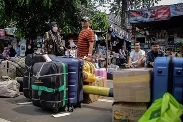 THR 2022 Dianggap Tak Setimpal Ditengah Naiknya Harga, 'Hanya untuk Menutupi Kebutuhan yang Menombok'