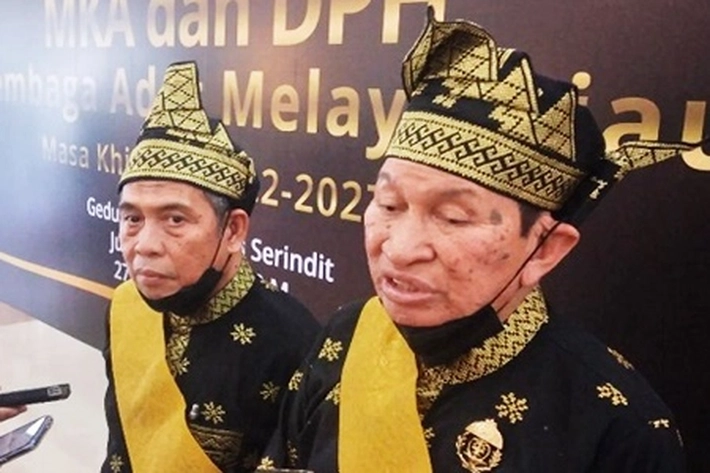 Pengurus MKA dan DPH LAM Riau Dikukuhkan, Datuk Marjohan Yusuf: 'Kami Tak akan Jadikan LAMR Ladang Bisnis'