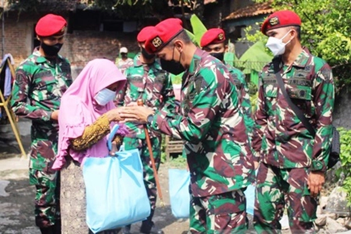 Rayakan Ramadhan, Kopassus Berbagi Ribuan Paket Sembako