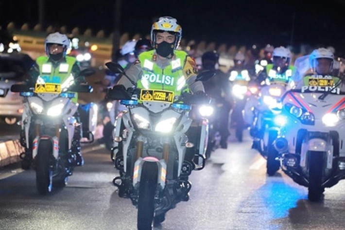 Kapolda Riau Bersama Forkopimda Patroli Keliling Kota, 'untuk Memastikan Situasi Kondusif'