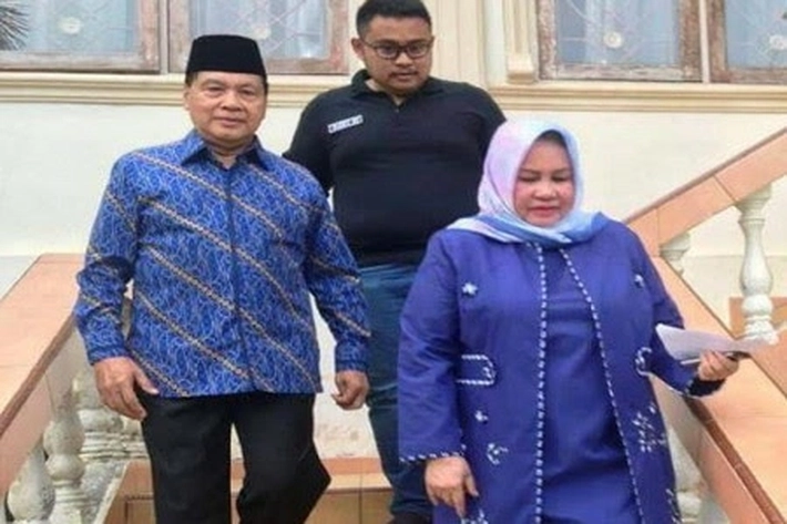 Anggota DPR RI Dr H Achmad, Hadiri Resepsi Pernikahan di Rohul