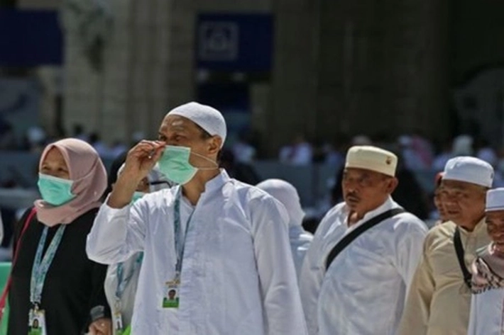 Jelang Berangkat ke Tanah Suci, Calon Jemaah Haji Divaksin Meningitis Susulan