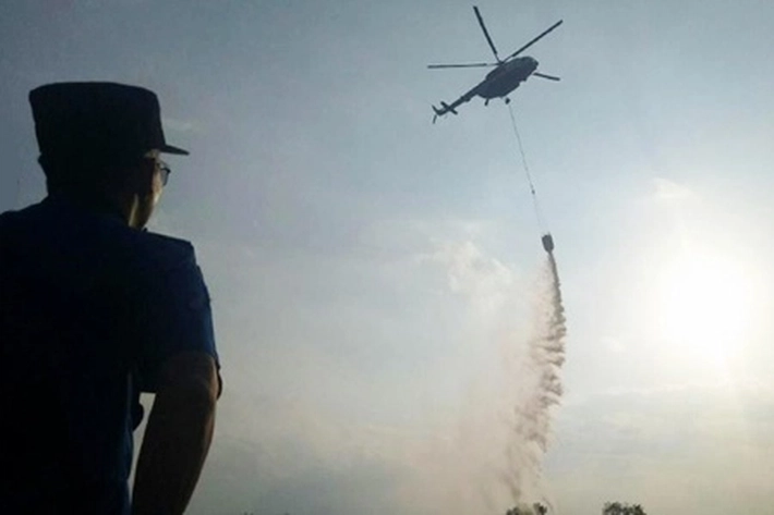Helikopter Water Boombing Bantuan BNPB Tiba, 'untuk Mengantisipasi dan Penanggulangan Karhutla'
