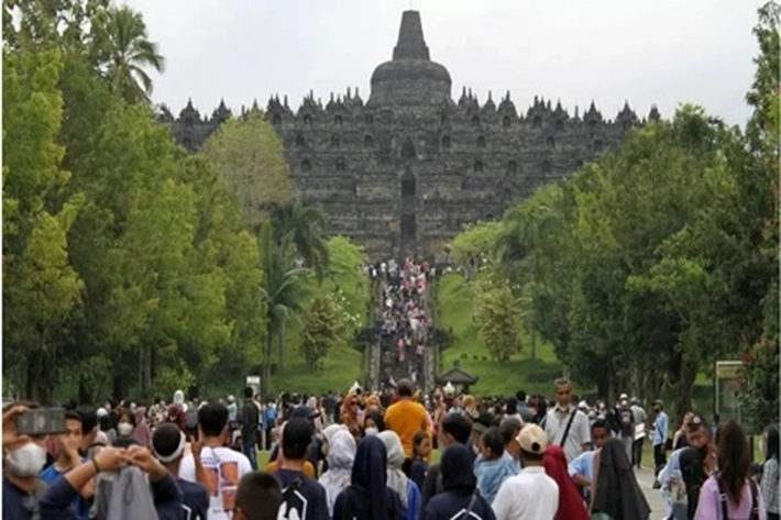 Harga Tiket ke Candi Borobudur Membengkak Buat Wisatawan Gentar, Dosen Sejarah: 'Itu Akal-akalan'