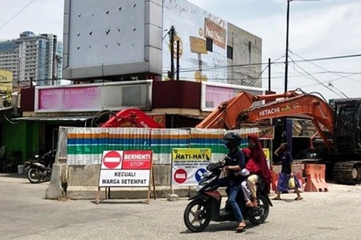 Proyek IPAL Buat Badan Jalan 'Hancur Berkeping-keping', Gubri: 'Pariwisata pun jadi Berantakan'