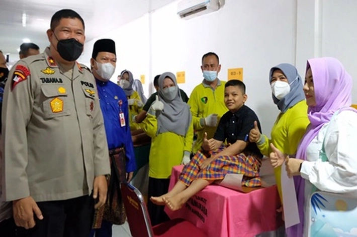 Peringatan Hari Bhayangkara Ke-76, Polda Riau Gelar Bhakti Kesehatan
