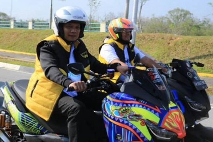 Pj Walikota Muflihun Mengendarai X-Max, 'untuk Semarakkan HUT Ke-238 yang Digelar Sunmori Yamaha'