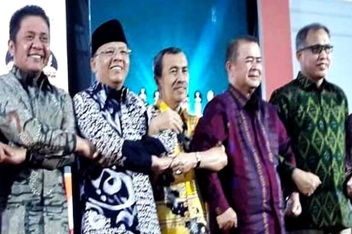 Rakor Gubernur Se-Sumatera: Gubri Ungkap 9 Isu Masalah Didepan Wamendagri