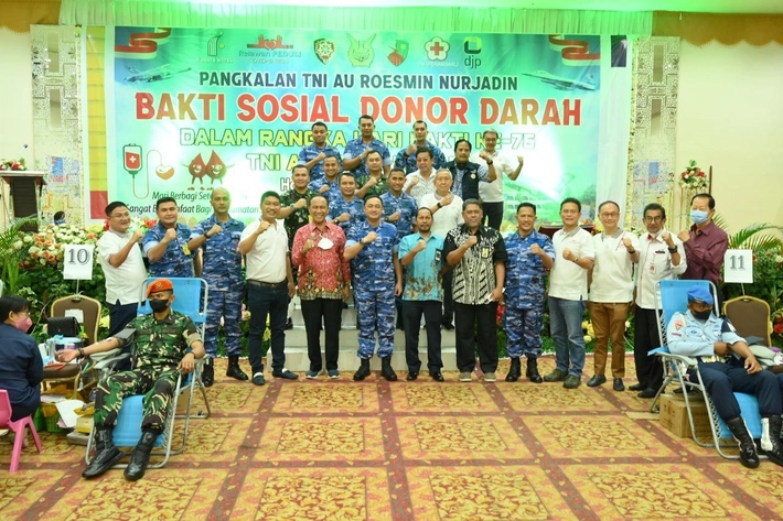 Peringatan Hari Bhakti Ke-75 TNI AU: Ketua PMI Pekanbaru Apresiasi Lanud Rsn Donor Darah