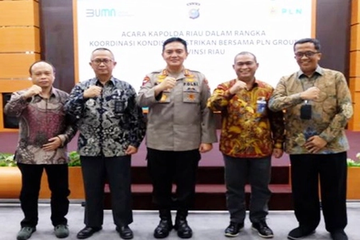 Kapolda Riau Irjen Muhammad Iqbal Silahturahmi Bersama Manajemen PLN