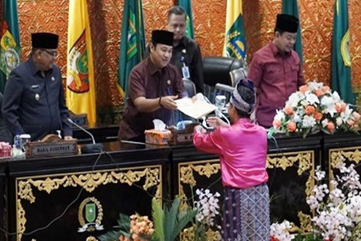Badan Anggaran Nilai Laporan Keuangan Pemprov Riau Sudah Sesuai Standar