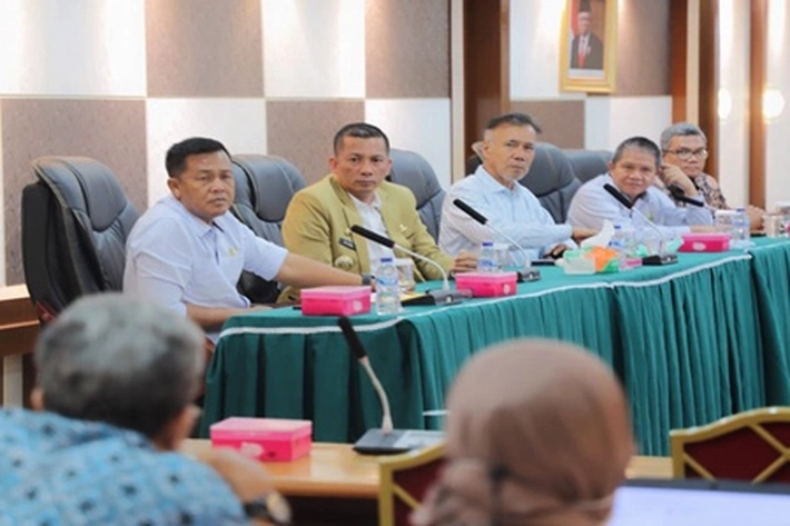 Bupati Muhammad Adil Diskusi dengan Civitas Akademika Unand, 'Soal Limbah Sagu akan Diolah jadi Bioetanol'