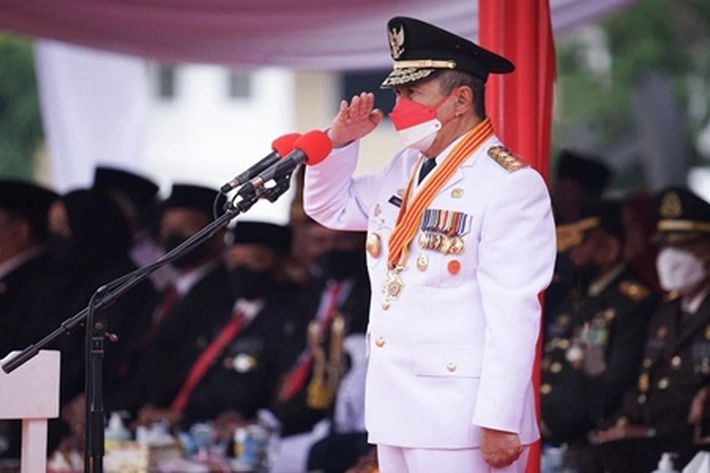 Gubernur Riau Syamsuar Pimpin Upacara Peringatan HUT RI Ke 77