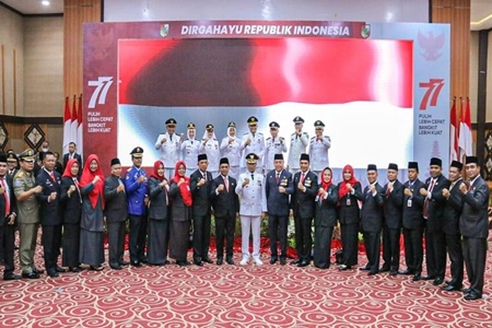 Pj Wako Pekanbaru Hadir pada Pembacaan Detik-detik Proklamasi Kemerdekaan RI Secara Virtual