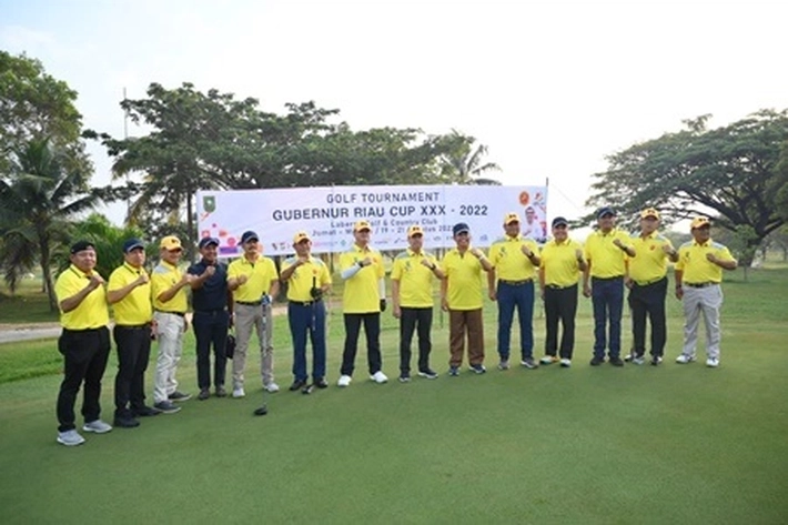 Danlanud RSN Dampingi Gubri Buka Turnamen Golf