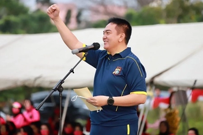Kapolda Riau, Irjen Pol Mohammad Iqbal Olahraga Bersama di Sempena HUT Polwan