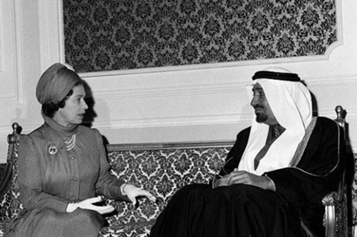 Muslim Beri Penghormatan Wafatnya Ratu Elizabeth II, 'yang Merupakan Keturunan dari Nabi Muhammad SAW?'