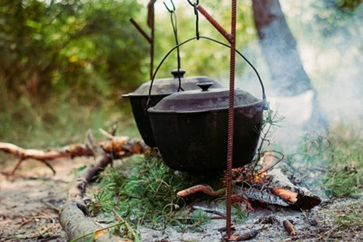 Krisis Kehidupan yang Penuh Kesedihan di Negara Bangkrut, 'Jadi Banyak Beralih Gunakan Kayu Bakar Sebagai Alternatif Gas'