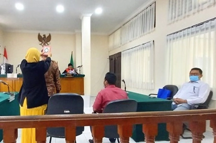Sidang Aktivis Larshen Yunus jadi Sorotan Publik, 'yang juga Dihadiri Mantan Ketua DPRD Riau jadi Saksi'
