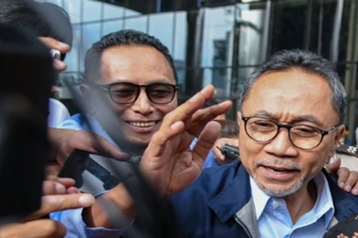 Mendag Zulkifli Hasan Berupaya Menghindar dari Kerubungan Wartawan, 'Berusaha Kabur Tancap Gas'