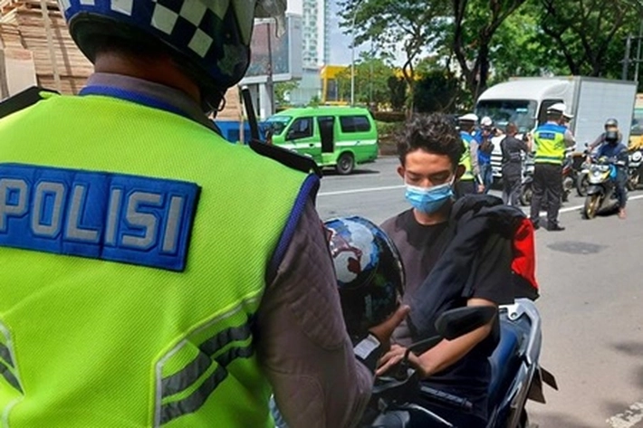 Puluhan Pengendara Ditilang di Operasi Zebra Lancang Kuning 2022, 'karena Tak Pakai Helm SNI'