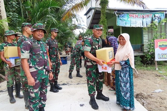 Danrem 031 Wira Bima Brigjen TNI Parlindungan Hutagalung Tinjau Lokasi TMMD, 'Juga Berikan Sembako untuk Warga'