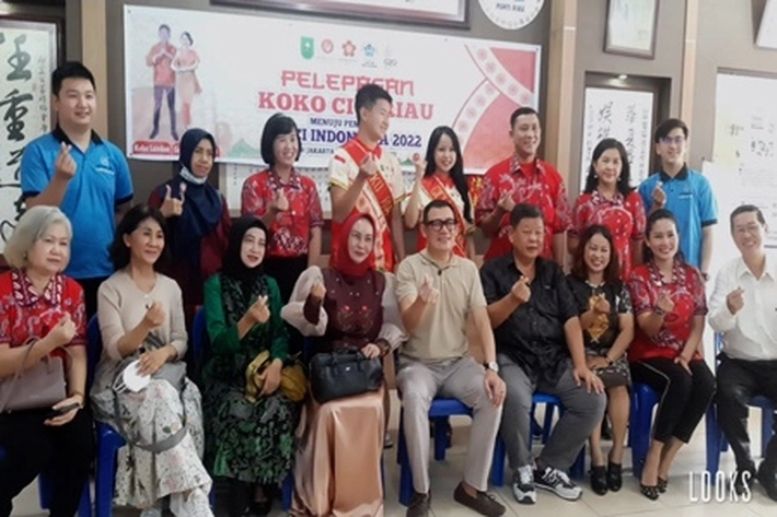 Ketua PSMTI Riau Stephen Sanjaya Bawa Batik Kuansing, 'dalam Ajang Pemilihan Koci Nasional 2022'