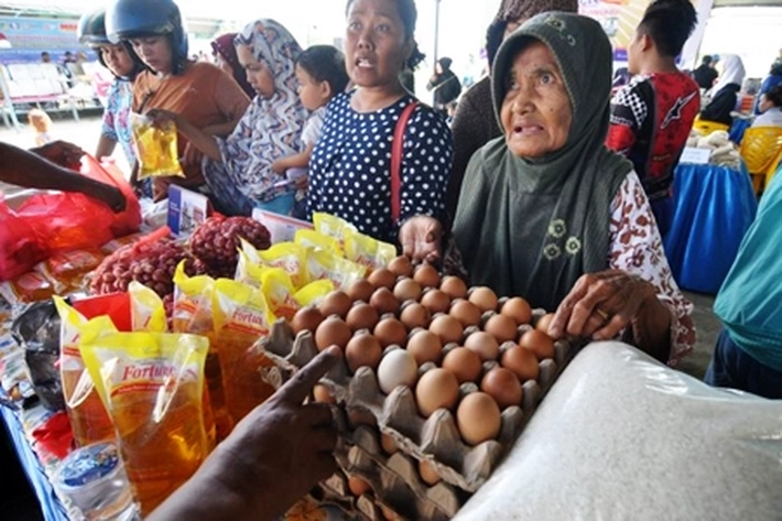 Pemko Pekanbaru Gelar Pasar Murah dan Paket Sembako, 'untuk Mengendalikan Inflasi'