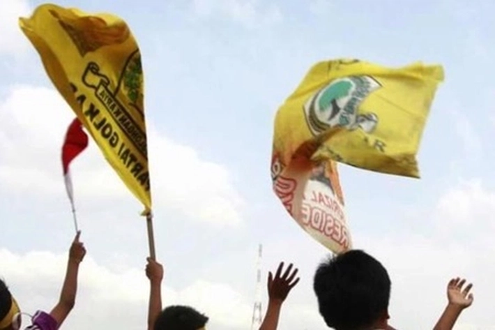 Golkar Riau Pasang Baliho Sampai ke Desa-desa, 'untuk Menangkan Capres dan Cagub 2024'