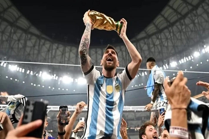 Messi Raih Piala Dunia Pecahkan Rekor Setelah Mengalahkan Prancis