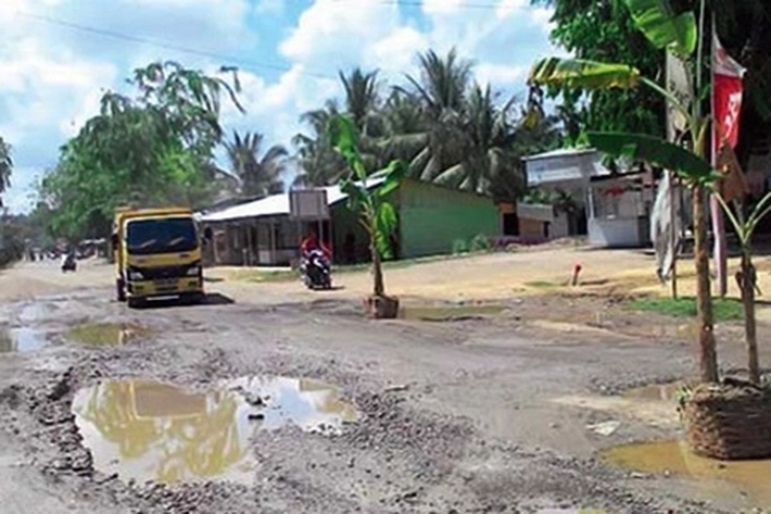 Pemko Pekanbaru Gunakan Anggaran APBD 2023 untuk Perbaikan Jalan Rusak