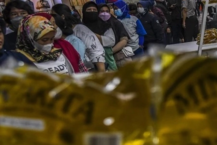 Harga Minyak Goreng 'Terbang Terus' Hingga Menjelang Ramadhan, Luhut: 'Siapa Biang Keroknya'