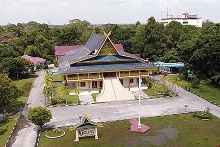 Jurus Lembaga Adat Melayu Riau Ingin Mengecap Manisnya Migas jadi 'Kegaduhan', 'Berakhir Timbul Pemimpin Baru yang Penuh Intervensi'