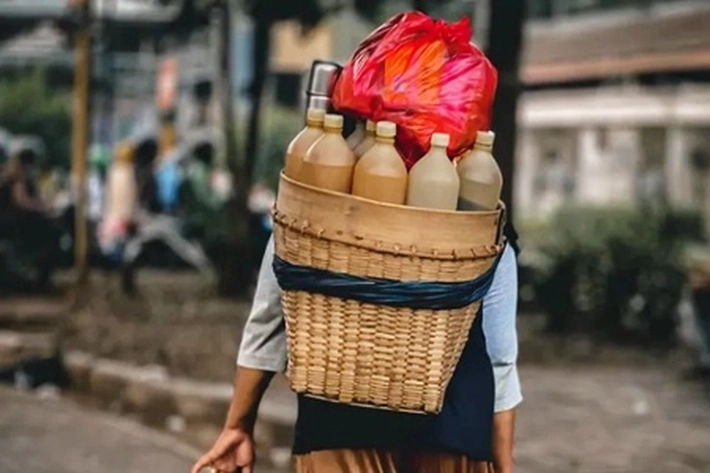 Nasib Jamu Gendong yang Masih Bertahan jadi Warisan Budaya, 'Tapi Anak Muda Punya Cara untuk Melestarikannya'