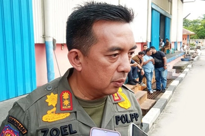 Satpol PP Lakukan Penertiban Pemilik yang Melanggar Garis Sempadan Bangunan