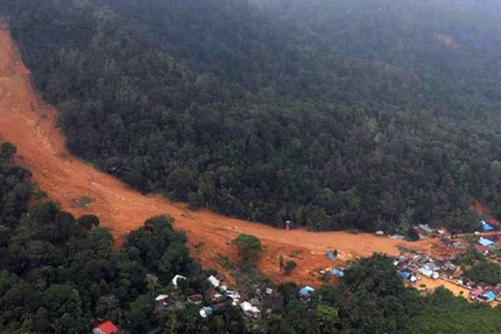 Operasi Pencarian Akibat Tanah Longsor di Natuna Terus Dilakukan, 'Korban Bencana Alam Sudah Dievakuasi'
