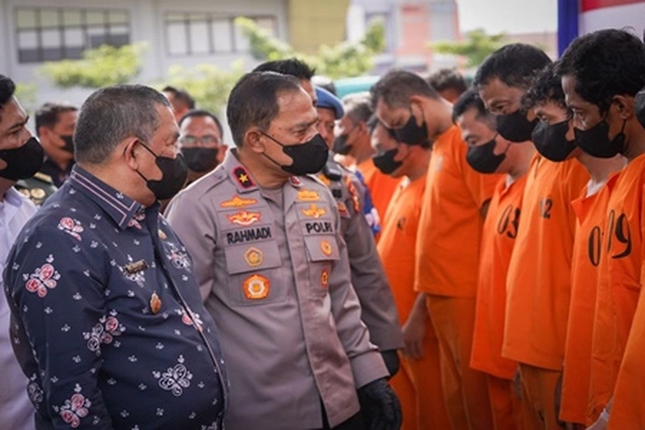 Polisi Amankan 435 Tersangka Bersama 87 Kg Sabu dan 55.452 Butir Ekstasi Selama 'Operasi Antik Lancang Kuning 2023'