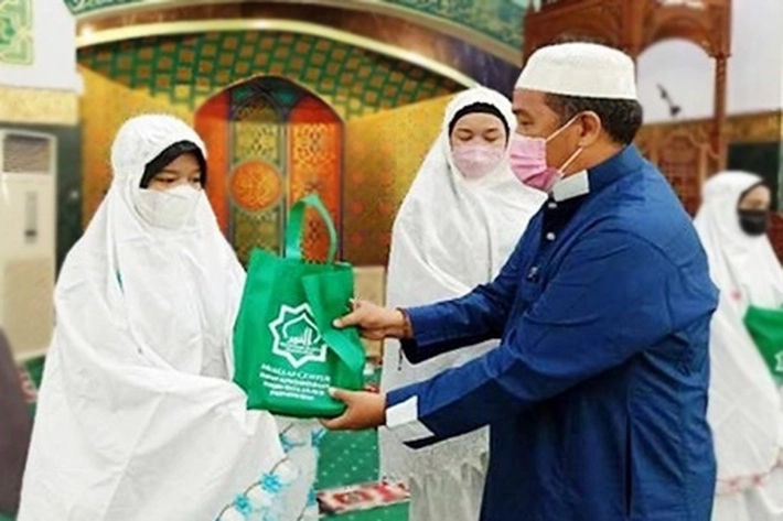 Dua Non Muslim jadi Mualaf di Masjid Raya An-Nur Pekanbaru, 'dengan Mengucapkan Kalimat Syahadat pada Awal Ramadhan'