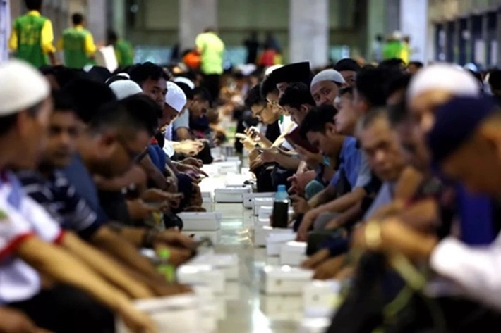 Alasan Pemerintah Melarang Buka Bersama Berubah-ubah, 'Bahkan jadi Menuai Polemik di Tengah Publik'