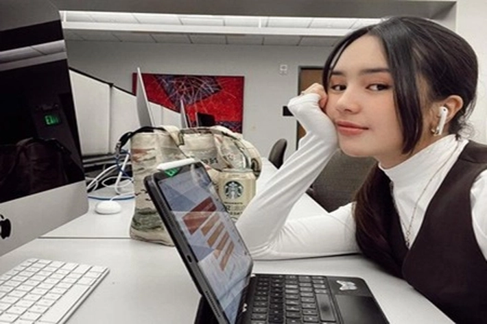 Nadia Atmaji Akui Banyak Tantangan Puasa Ramdhan di 'Negara 4 Musim', 'Tapi Semangat Keagamaan Berbagi Takjil tak Ketinggalan'