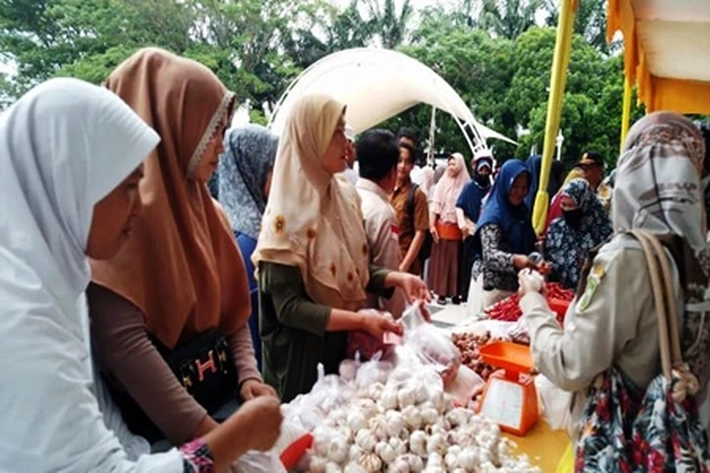 Pasar Murah Ramadhan di Ponpes Babussalam Diserbu Emak-emak Ludes Dalam Sekejab, 'karena mereka juga Terimbas Inflasi'